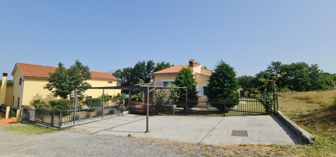 Sunny Garden Villa With Pool Loborika Eksteriør bilde